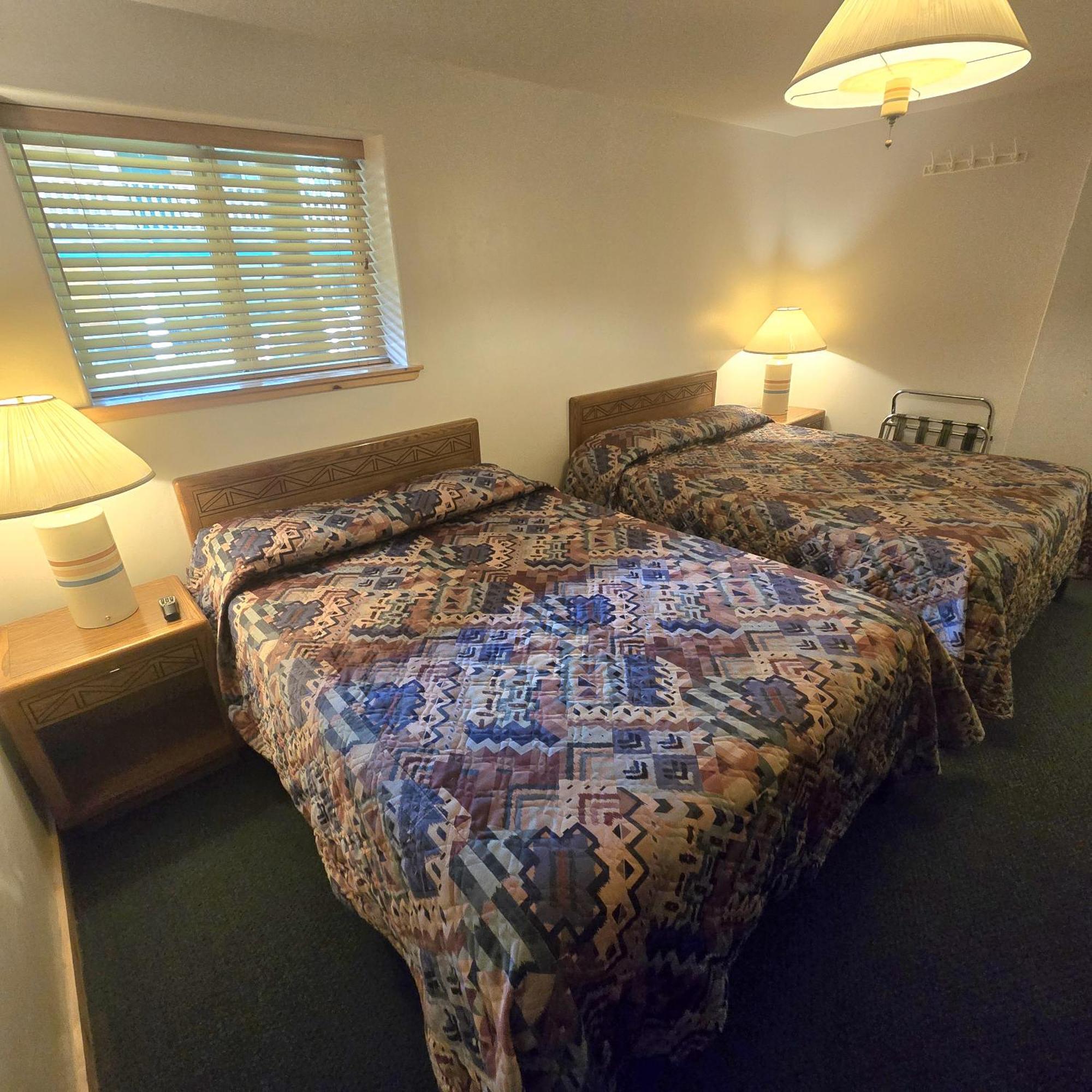 Jared'S Wild Rose Ranch Resort ไอส์แลนด์พาร์ก ห้อง รูปภาพ